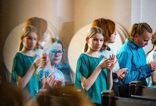 Begegnungskonzert der Laborschule Dresden mit dem Kinder- und Jugendchor der Singakademie Potsdam in der Annenkirche Dresden